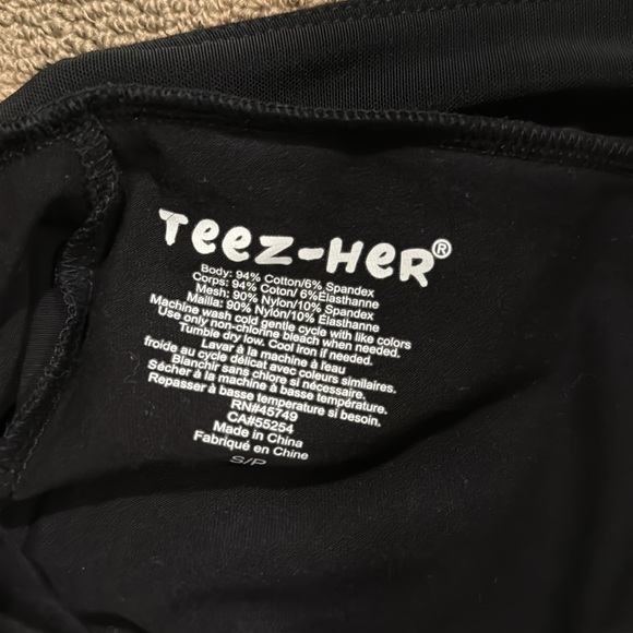 Black yoga pants - Picture 3 of 3